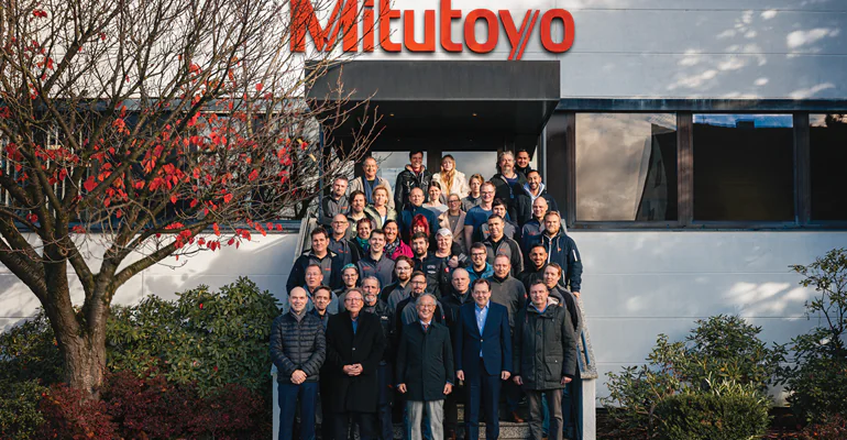 Gruppenbild M-DE 2000x720.png